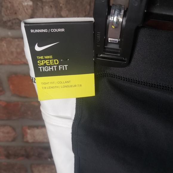 SOLD Nike Speed Tight Fit 7/8 Running Leggings 2X - Picture 8 of 11